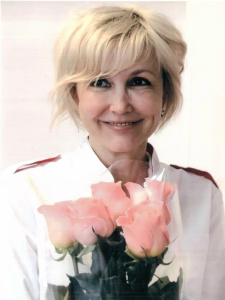 Заведующая филиалом в городе Нефтеюганске отмечает юбилей.