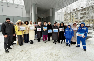 Медики Нижневартовска традиционно направили гуманитарную помощь