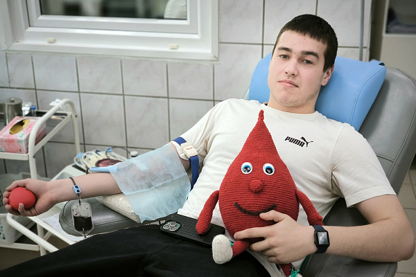 Молодое поколение пополнило  донорские ряды
