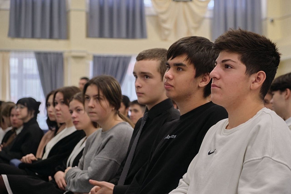 Для 120 лицеистов прошел открытый урок о донорстве