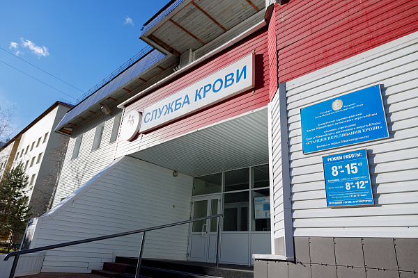 Югорчанина наградили медалью за развитие донорства