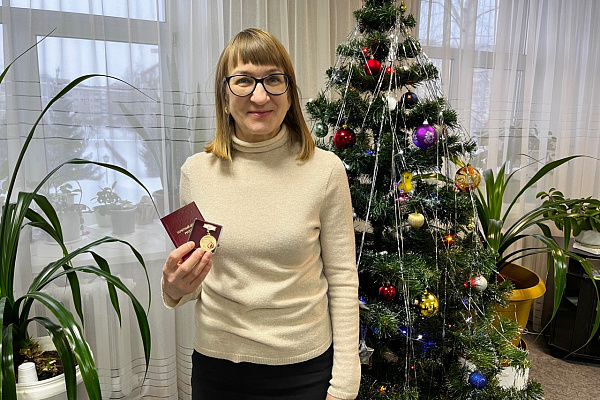 У нас -12000 подписчиков!