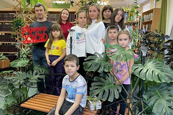 Служба крови на экскурсии в Центральной библиотеке