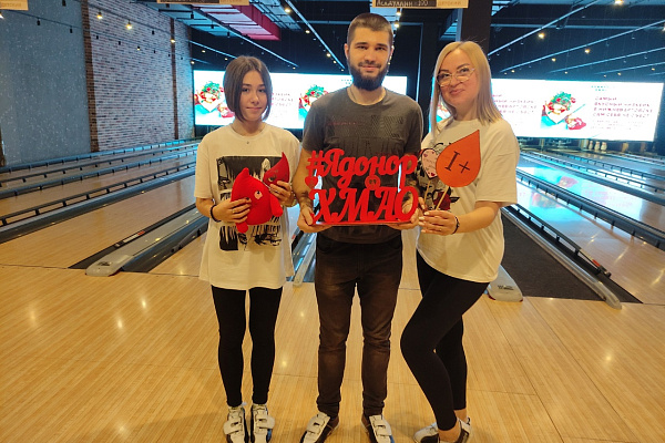 Яркий турнир по боулингу в компании донорских семей