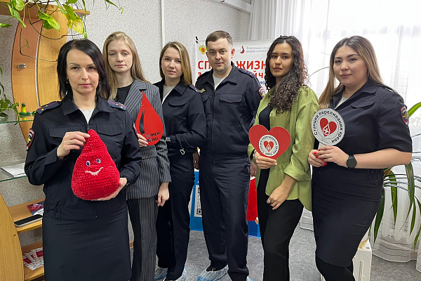 Доноры в погонах сдали кровь