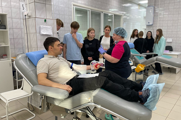 Школьники Нижневартовска прошли путь донора