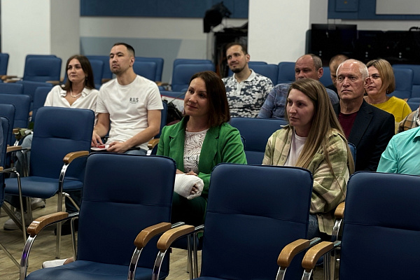 Герои среди нас: 45 доноров Сургута получили почётные награды