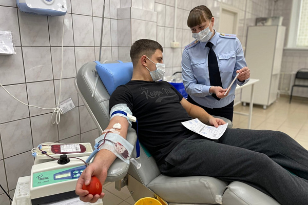 Дай дорогу жизни, сдай кровь!