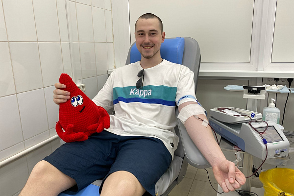 Сдали кровь взамен на хорошее настроение!