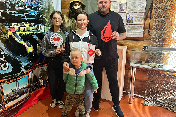 Служба крови вновь на празднике первой улицы